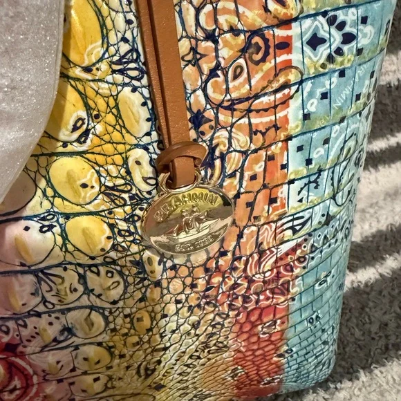 NWT BRAHMIN LARGE DUXBURY MULTI BANDANA 
“ONLY OPENED TO TAKE PHOTOS” - Picture 5 of 15